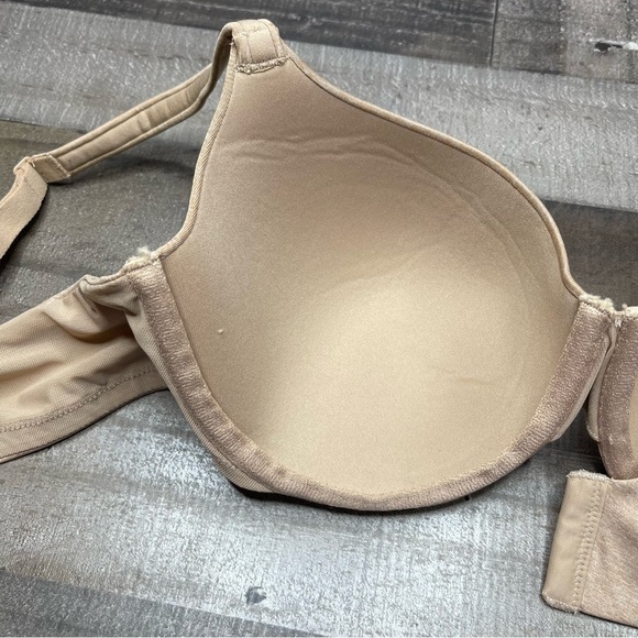 Cacique True Embrace T-Shirt Bra size 42C - Picture 3 of 9
